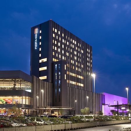 Fiesta Inn Parque Пуэбла Экстерьер фото