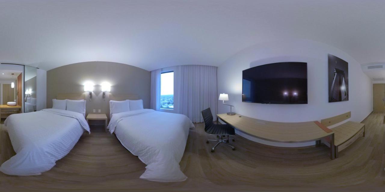 Fiesta Inn Parque Пуэбла Экстерьер фото