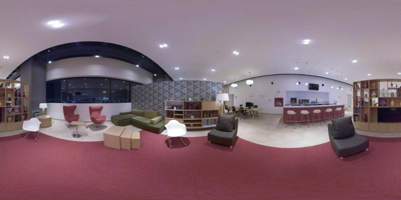 Fiesta Inn Parque Пуэбла Экстерьер фото