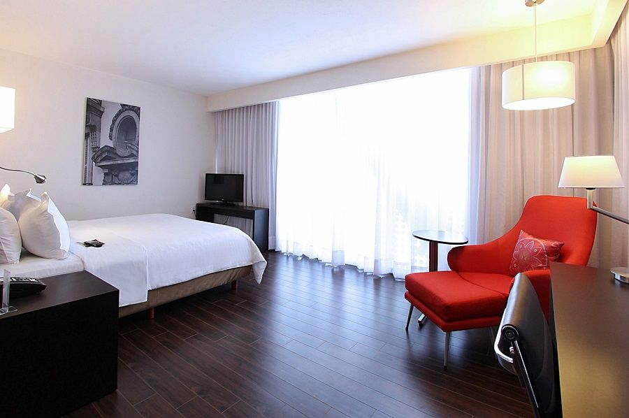 Fiesta Inn Parque Пуэбла Экстерьер фото