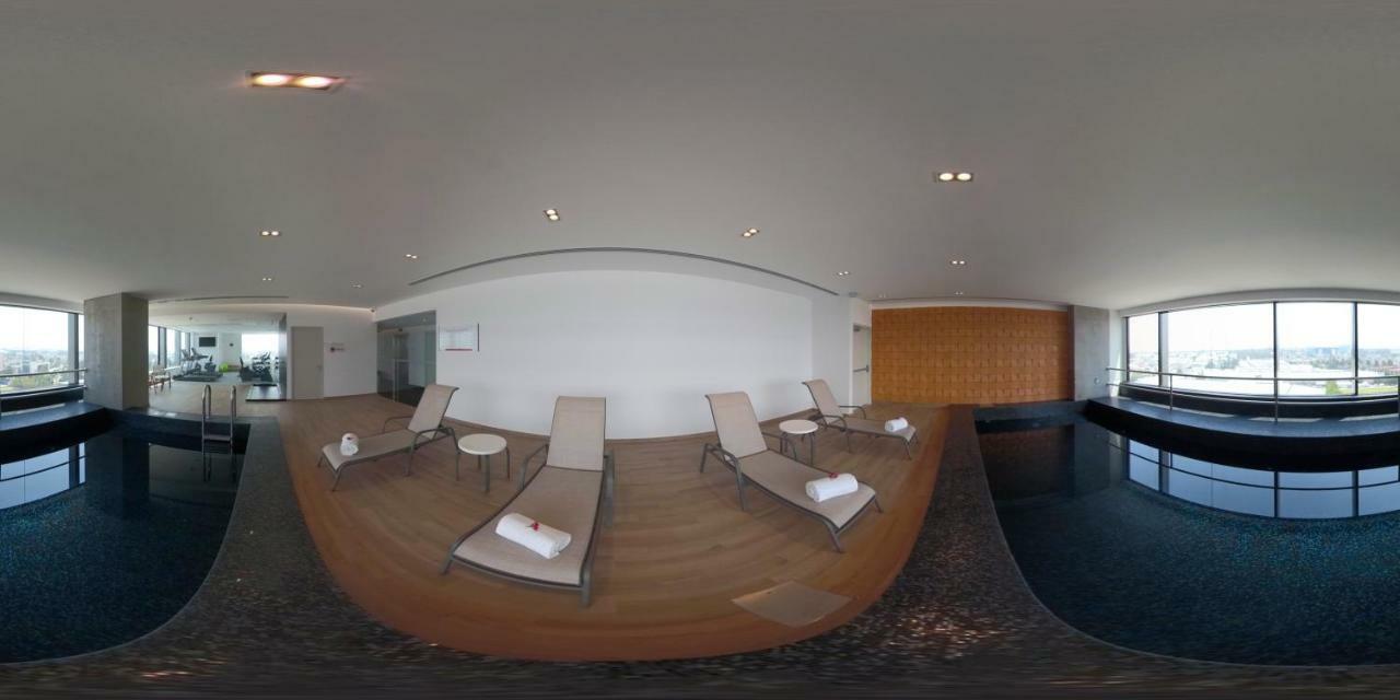 Fiesta Inn Parque Пуэбла Экстерьер фото